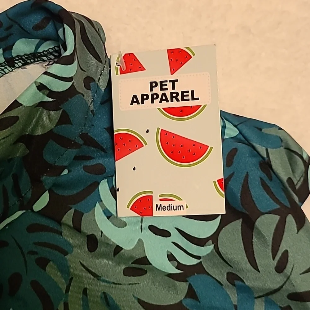 Pet Apparel Leaves Shirt Sz M NWT